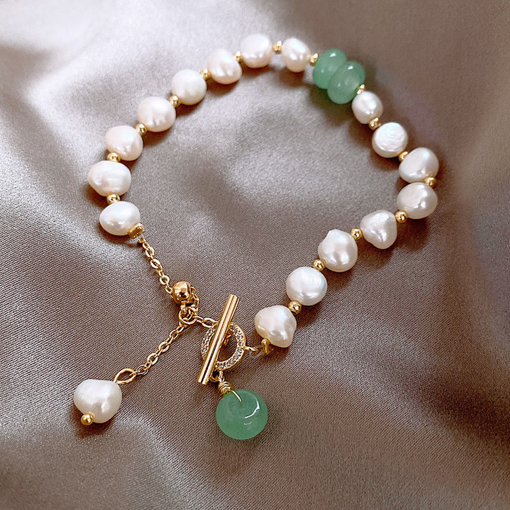 Irresistibly Irregular: Women's Adjustable Freshwater Pearl Bracelet